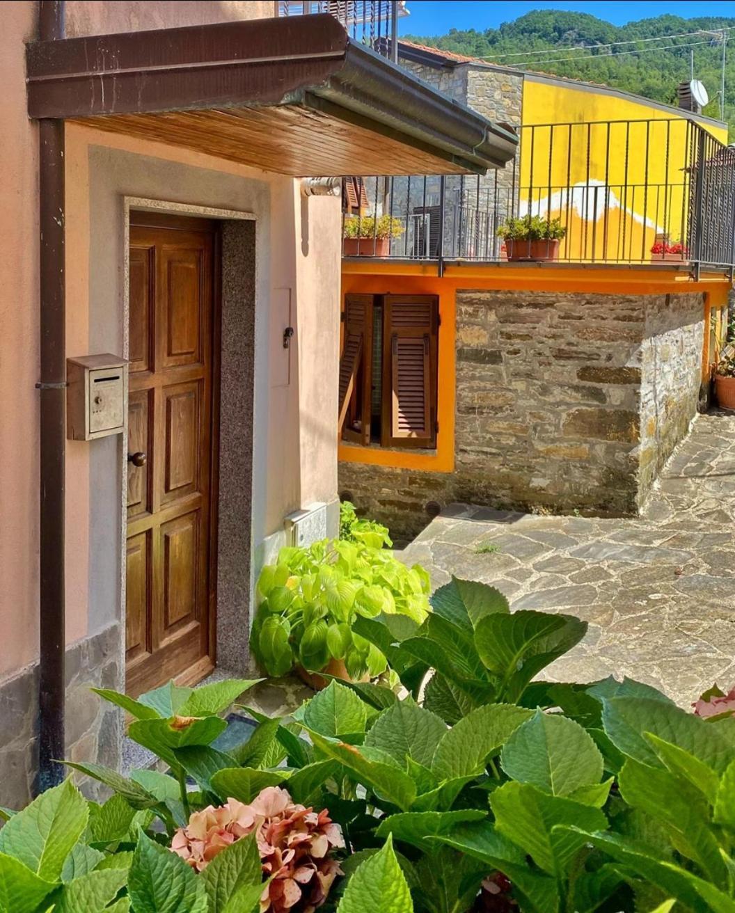 La Casetta Rosa Rocchetta di Vara Zewnętrze zdjęcie
